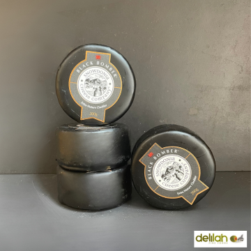 Snowdonia Black Bomber Truckle COW P V 200g